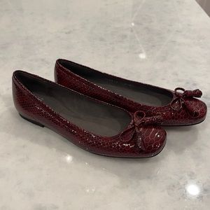 Stuart Weitzman brand new size 6 1/2